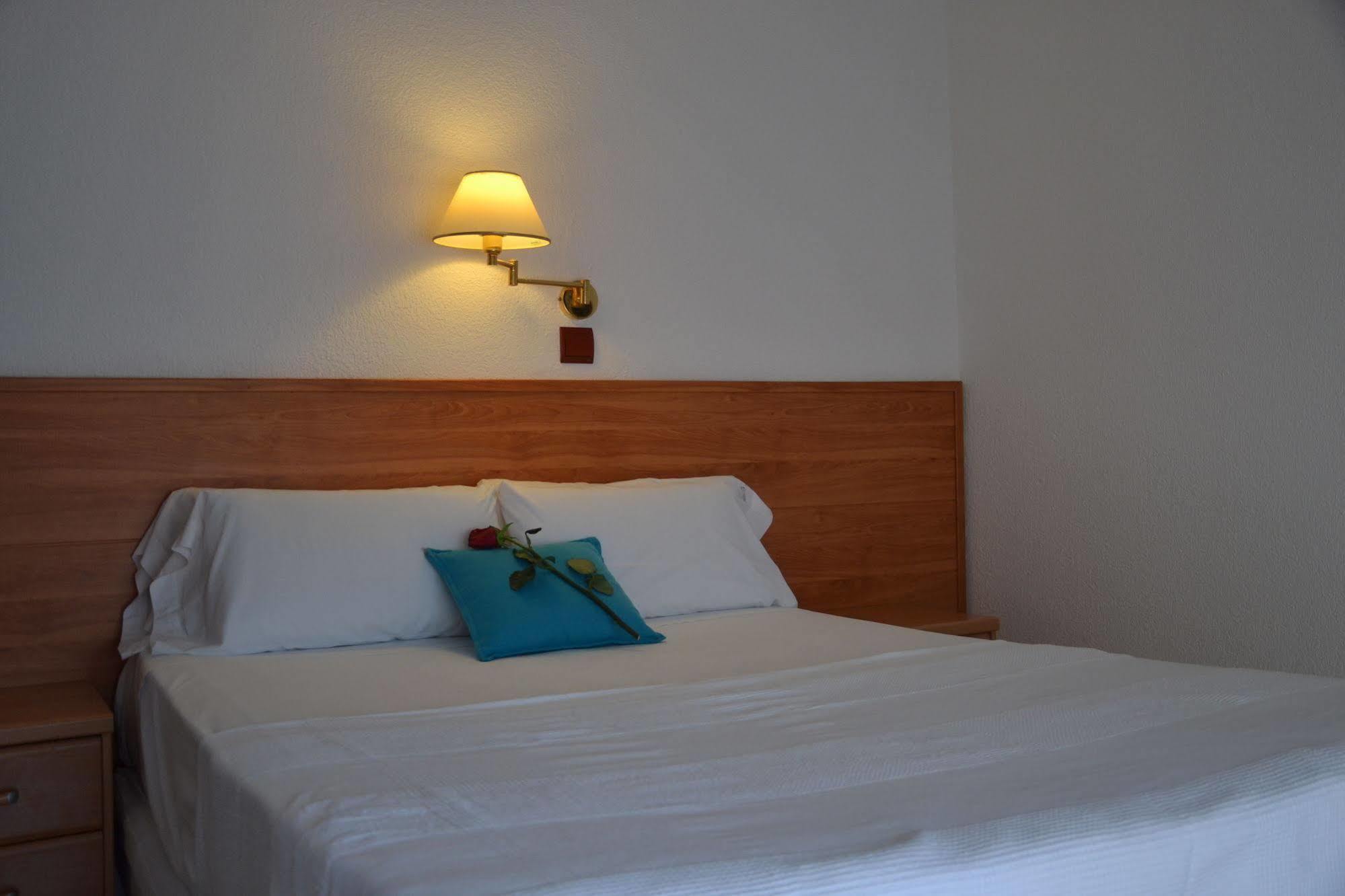 Solvi Hotel - Adults Only Vilanova i la Geltrú 외부 사진
